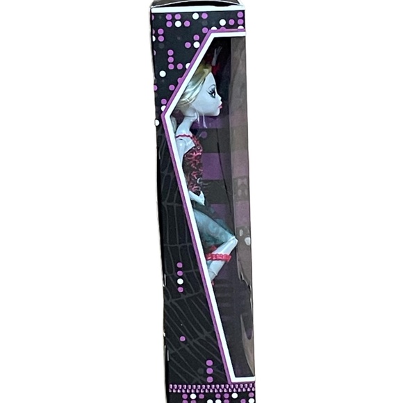 Monster High Dance Class Lagoona Blue Classical Ballet Doll 2012 NEW! - Picture 4 of 5